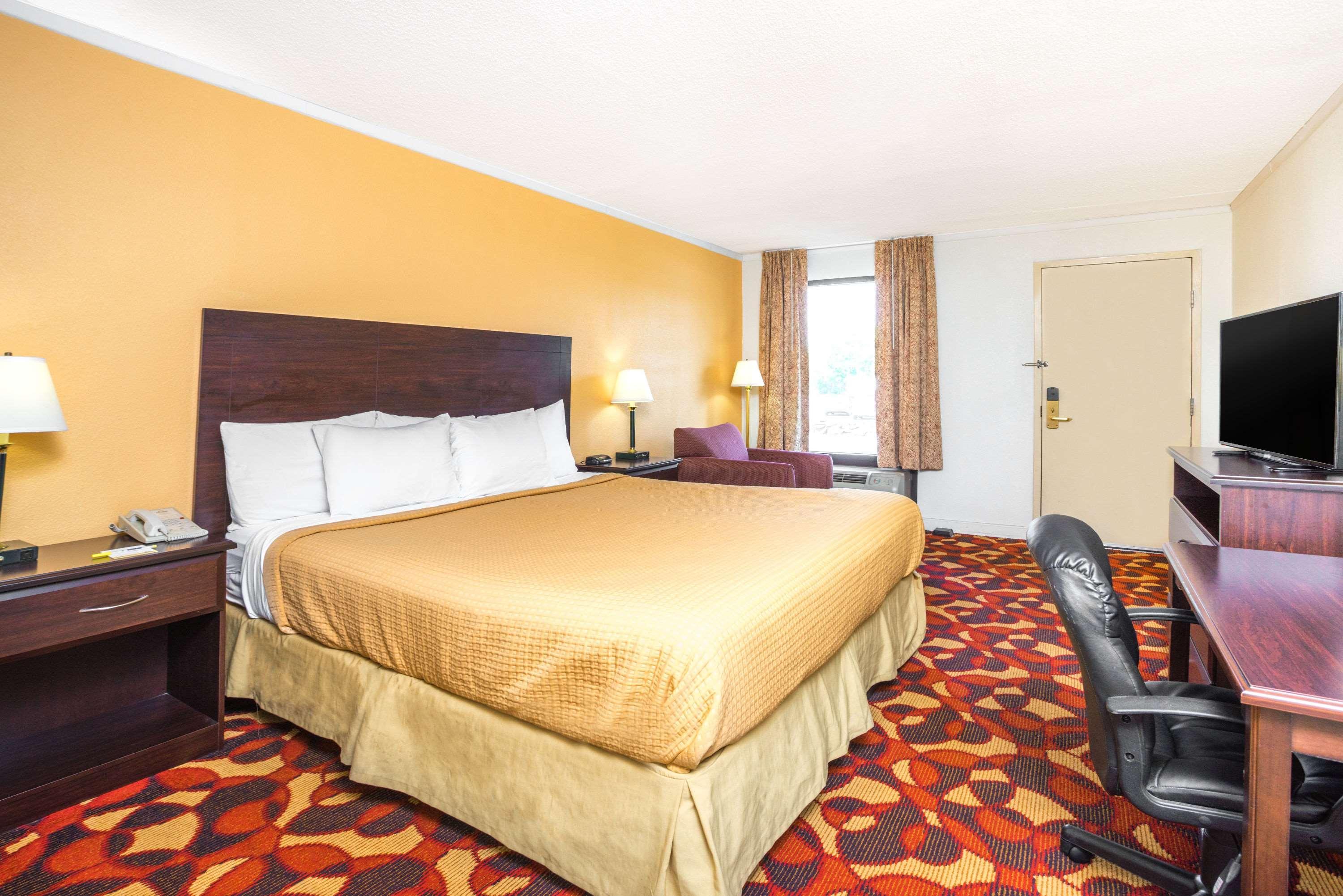 Days Inn By Wyndham Salem Eksteriør billede